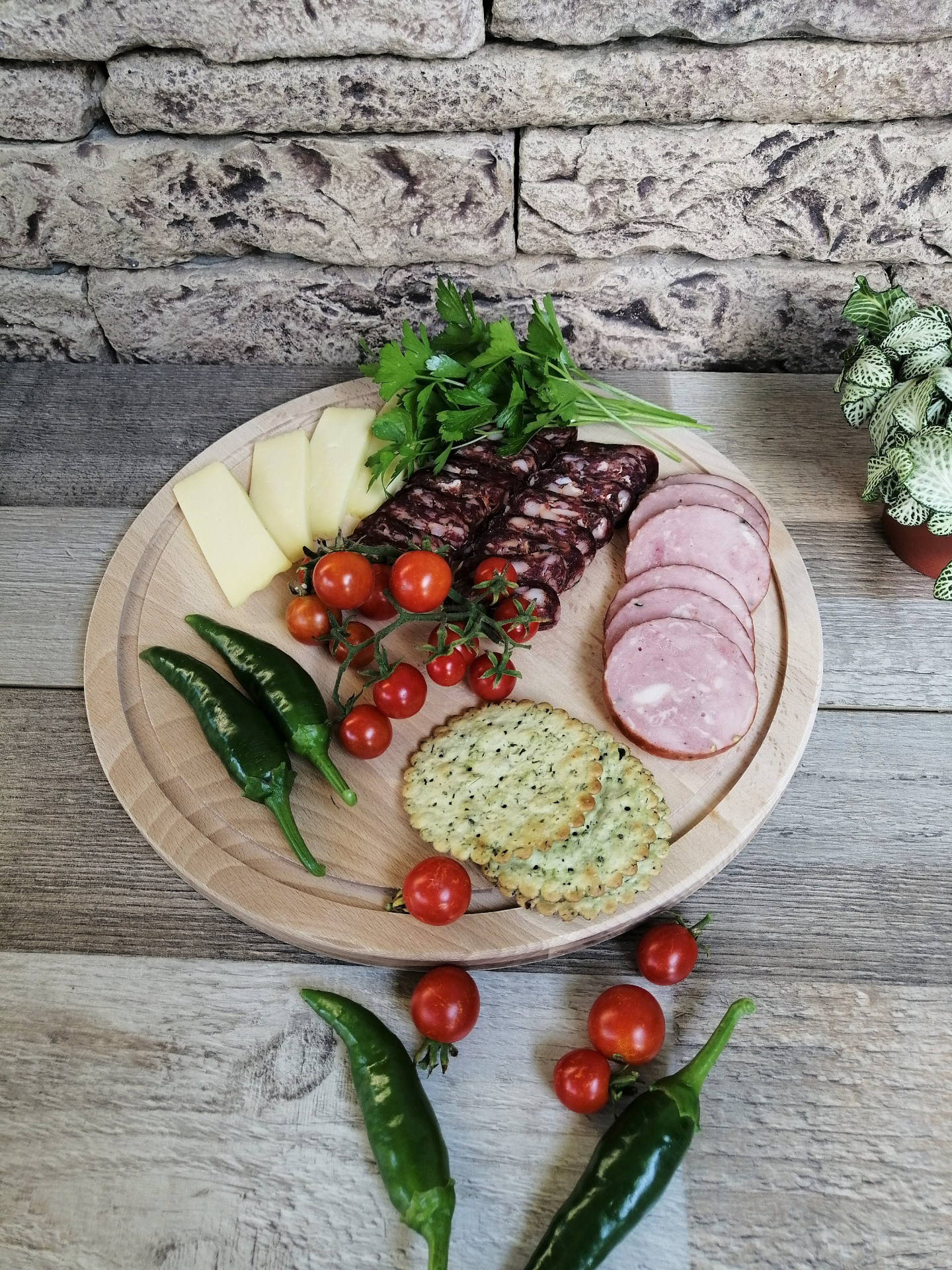 Round Charcuterie Board, Serving Cheese Platter, Wood Serving Tray