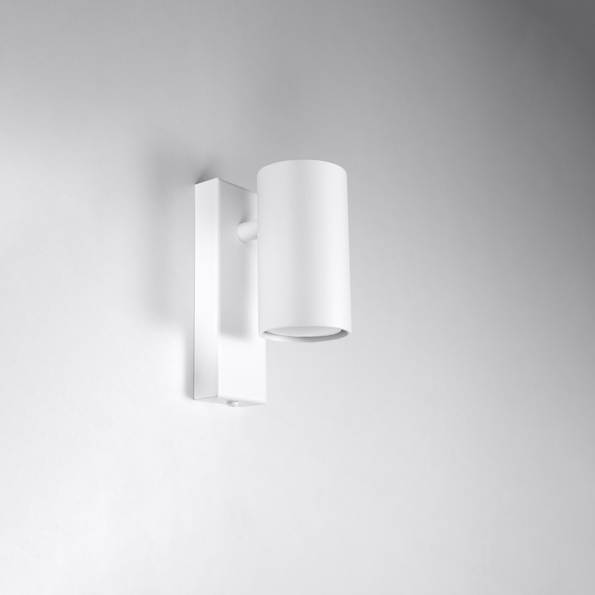 Wall lamp UTTI white