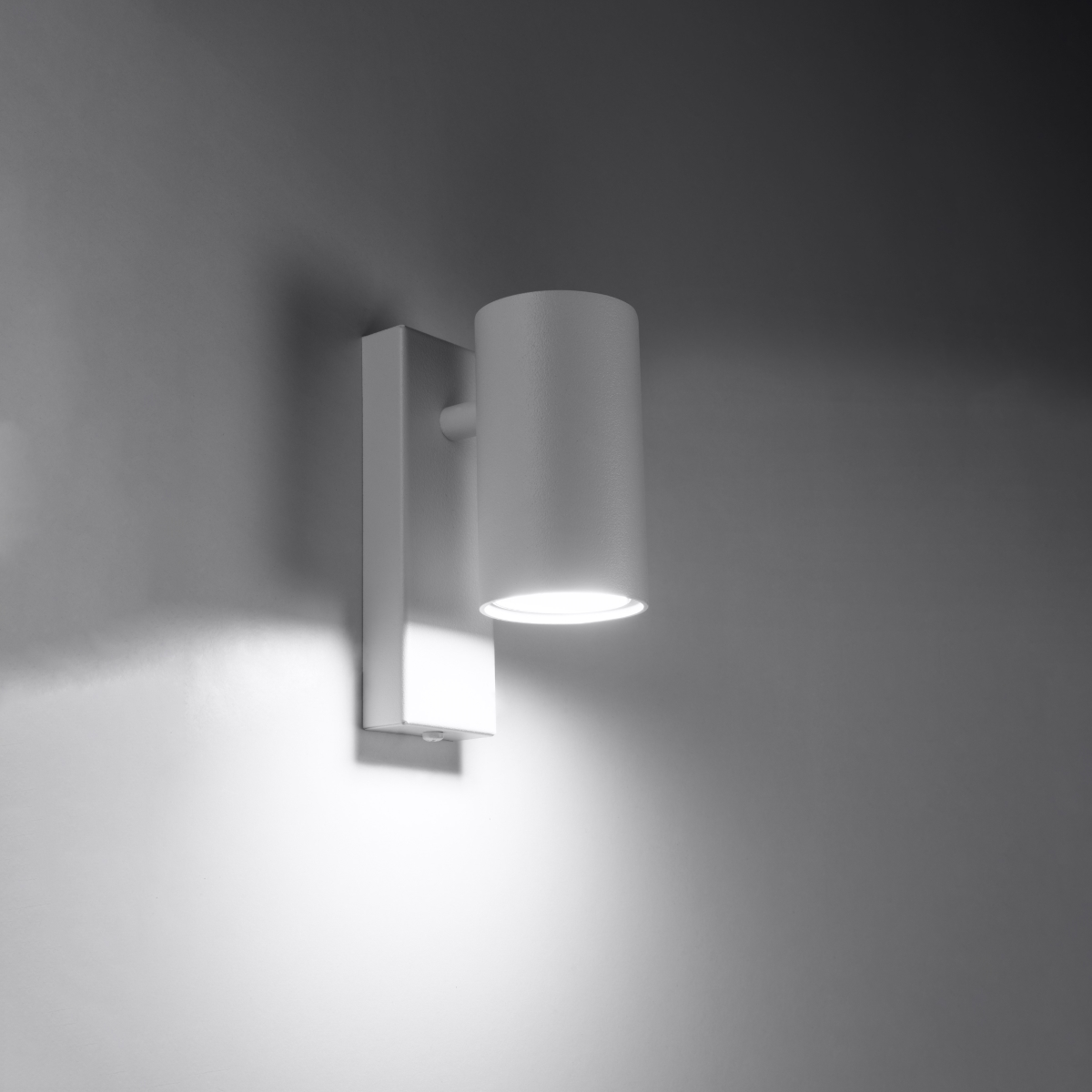 Wall lamp UTTI white