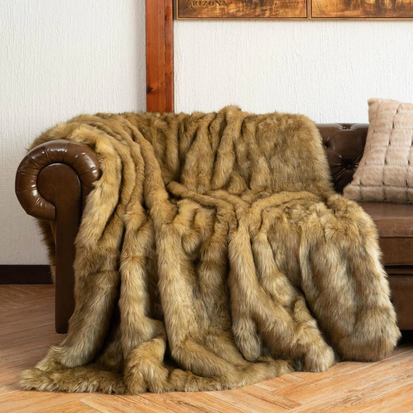 Faux Fur Lyxpläd i Ockra